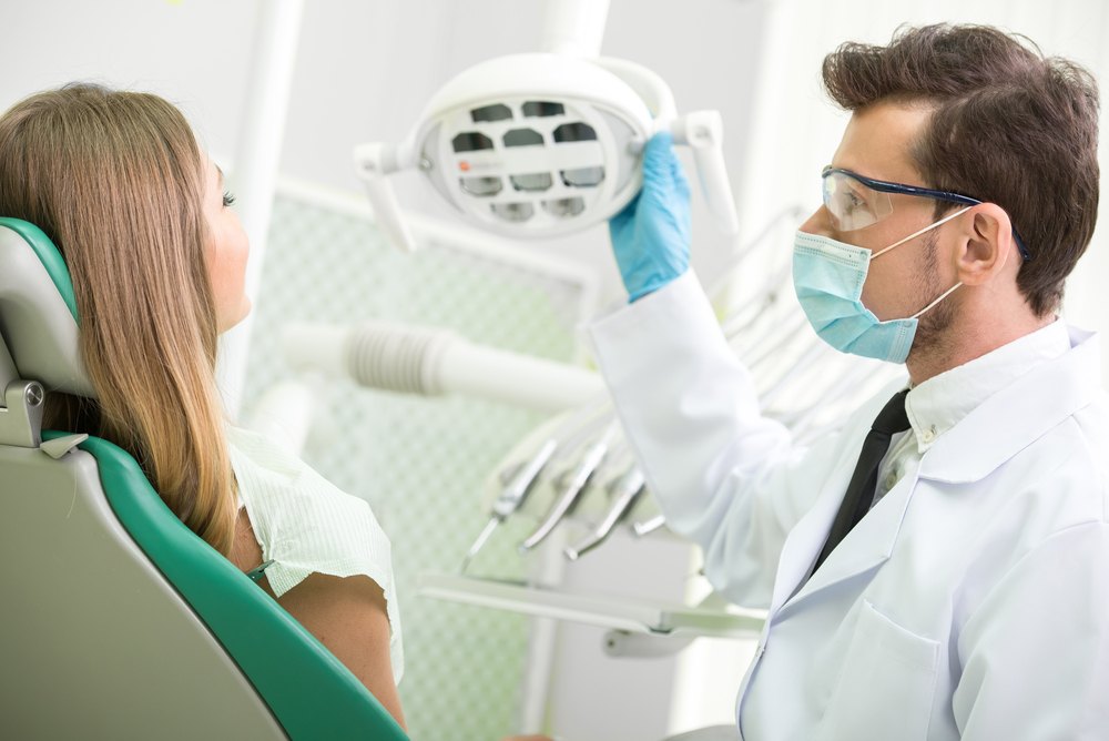 Jak często powinniśmy odwiedzać dentystę?